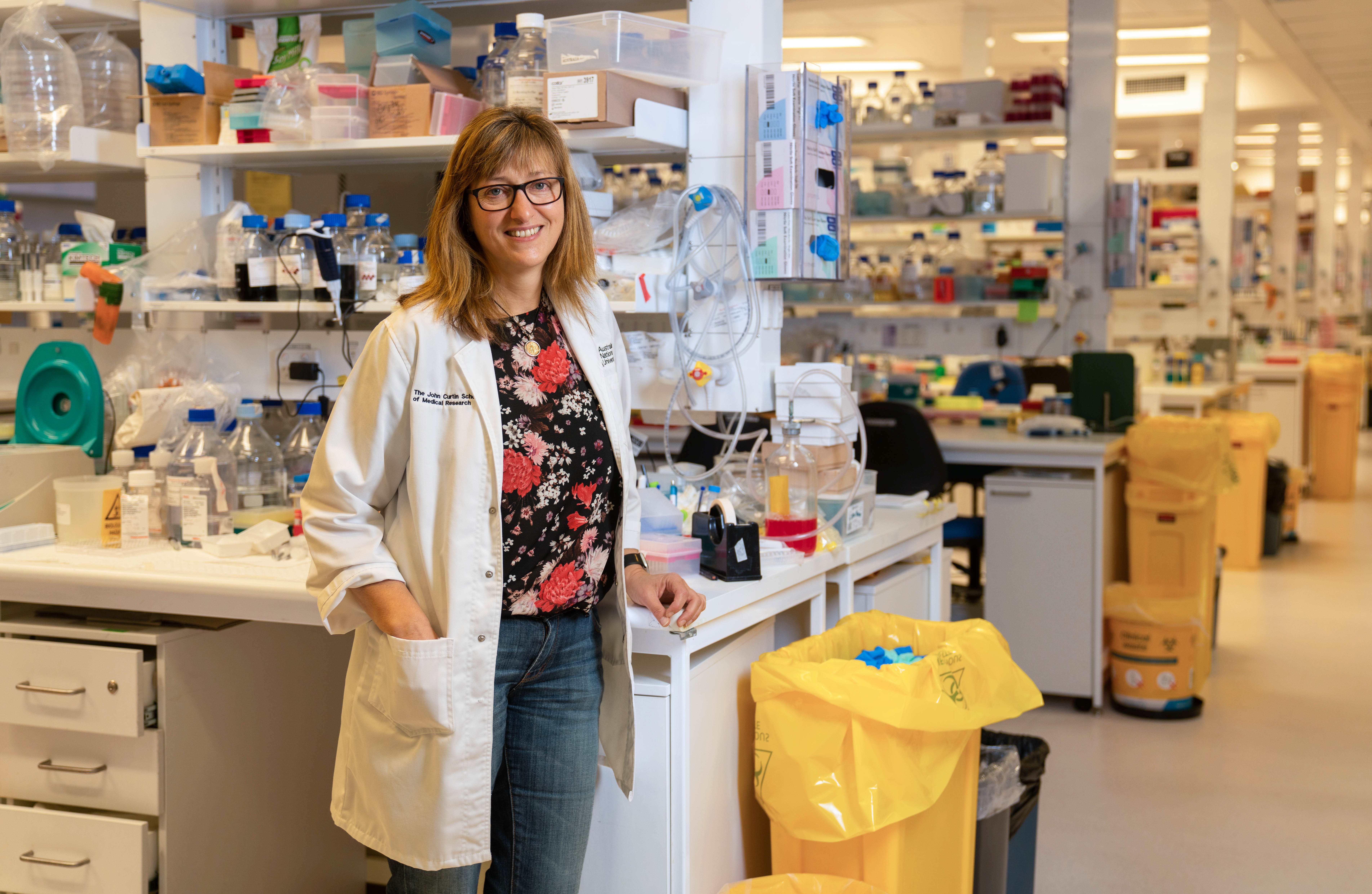 Dr Vicki Athanasopoulos in a lab at JCSMR.