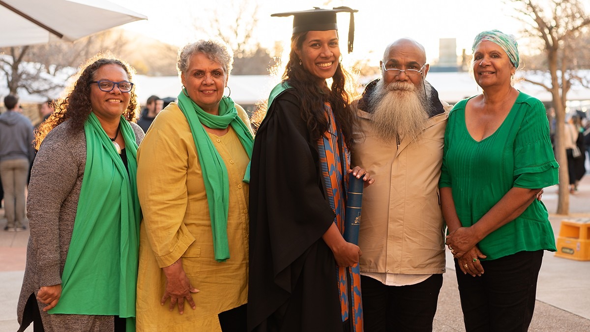 Hmalan with her family: Marita Hunter, Anita Hunter, Hmalan Hunter-Xénié, Widro Xénié and Rosie Baird