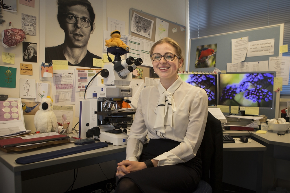 Dr Alexandra Currie
