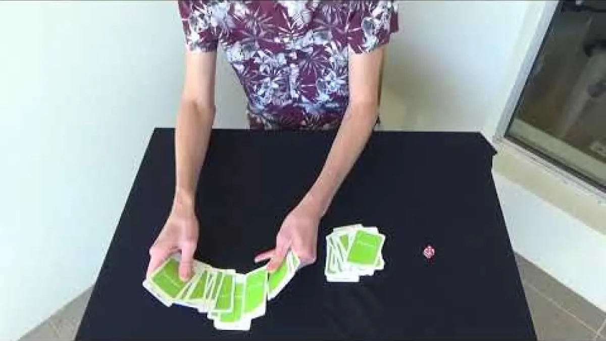 Preview image for the video "Half the Deck Trick | Maths Magic".