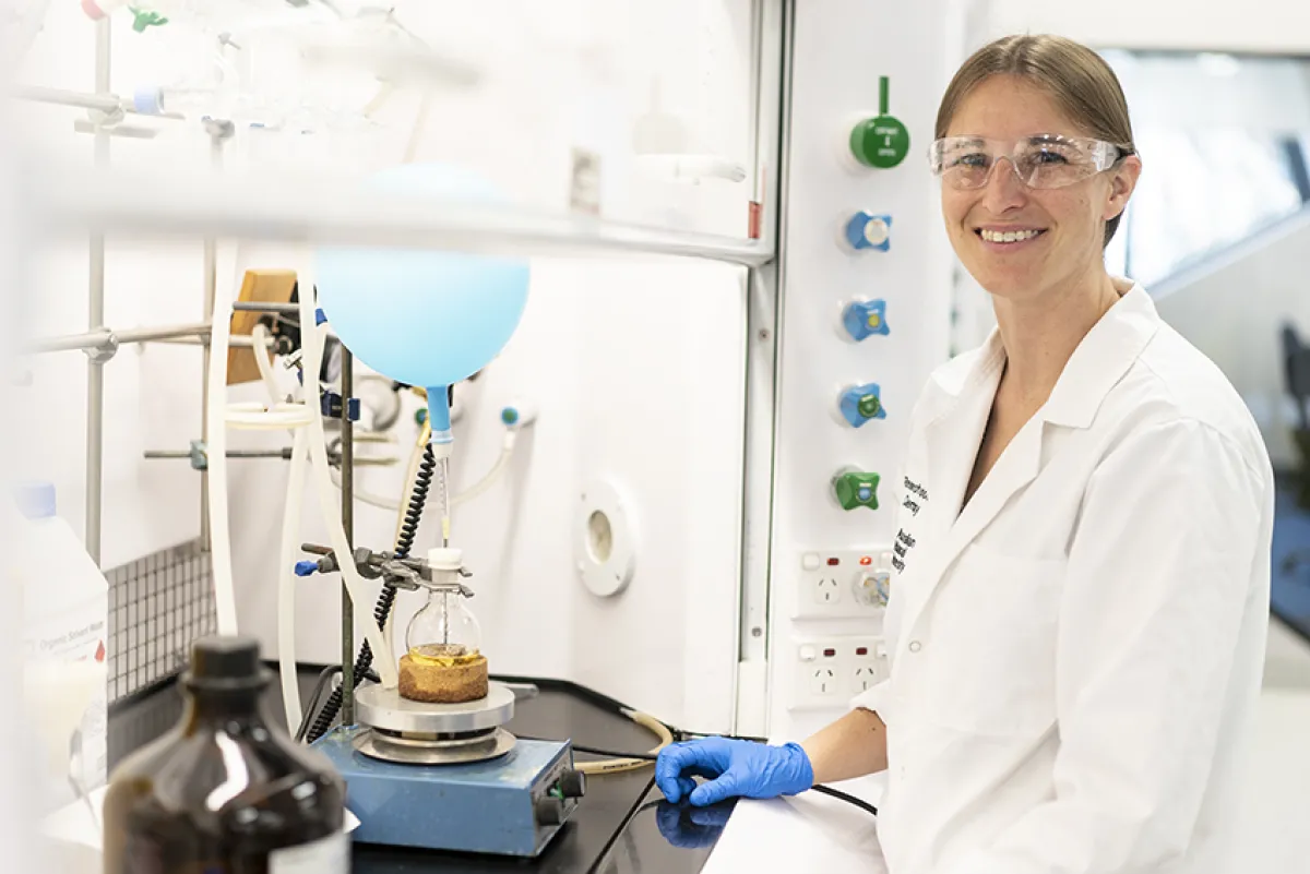 Lara Malins - Compounds ANU.