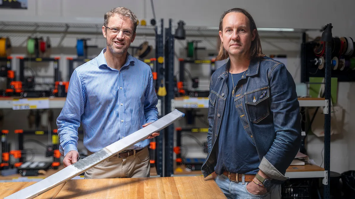 Two researchers in Makerspace.