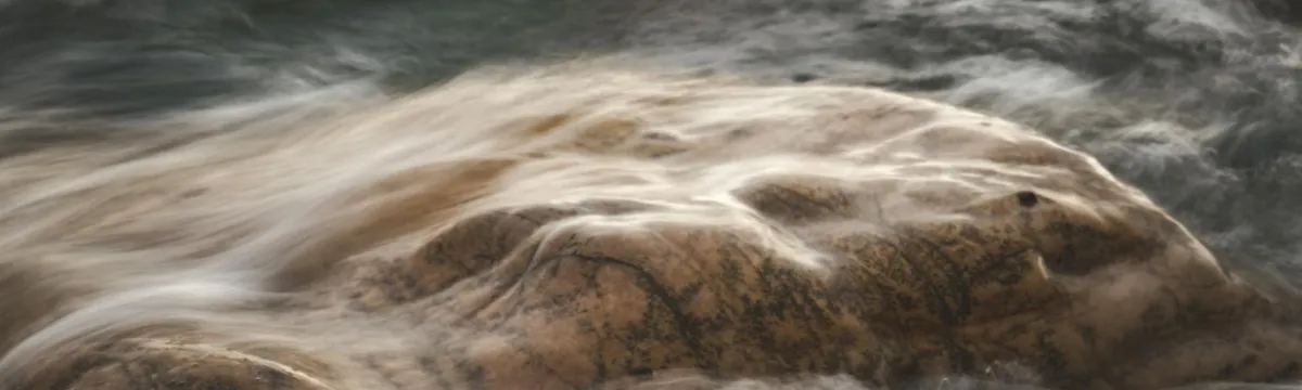 Water flowing creek