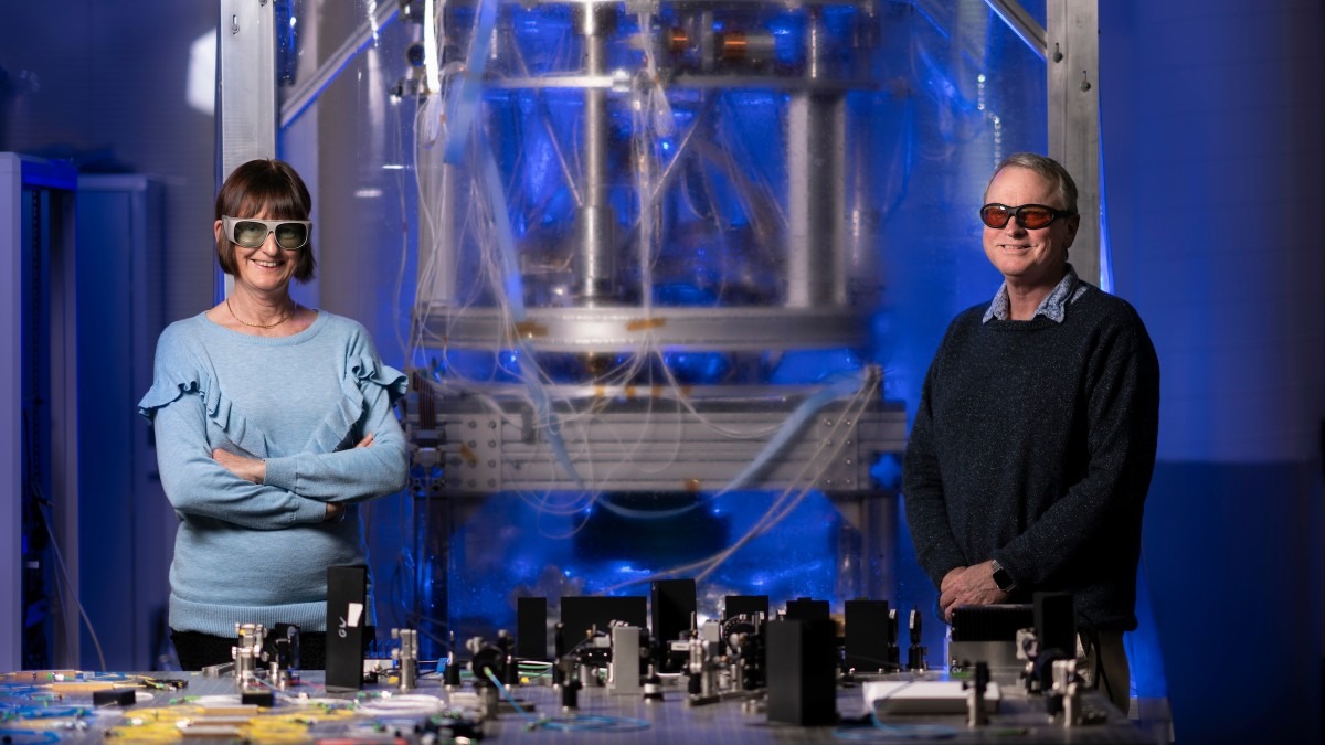 Professor Susan Scott and Professor David McClelland in gravitational wave laboratory