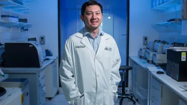 Dr Si Ming Man from The John Curtin School of Medical Research