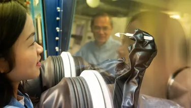 Two scientists in a lab